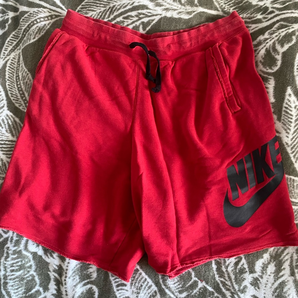 Men’s red Nike cotton shorts medium